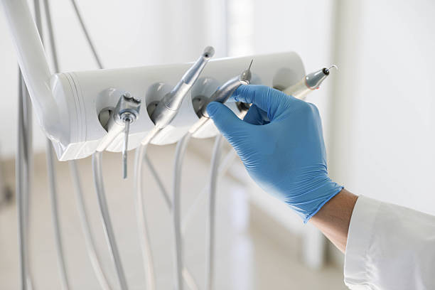 Professional Emergency Dentist technician working in Lamar, TX